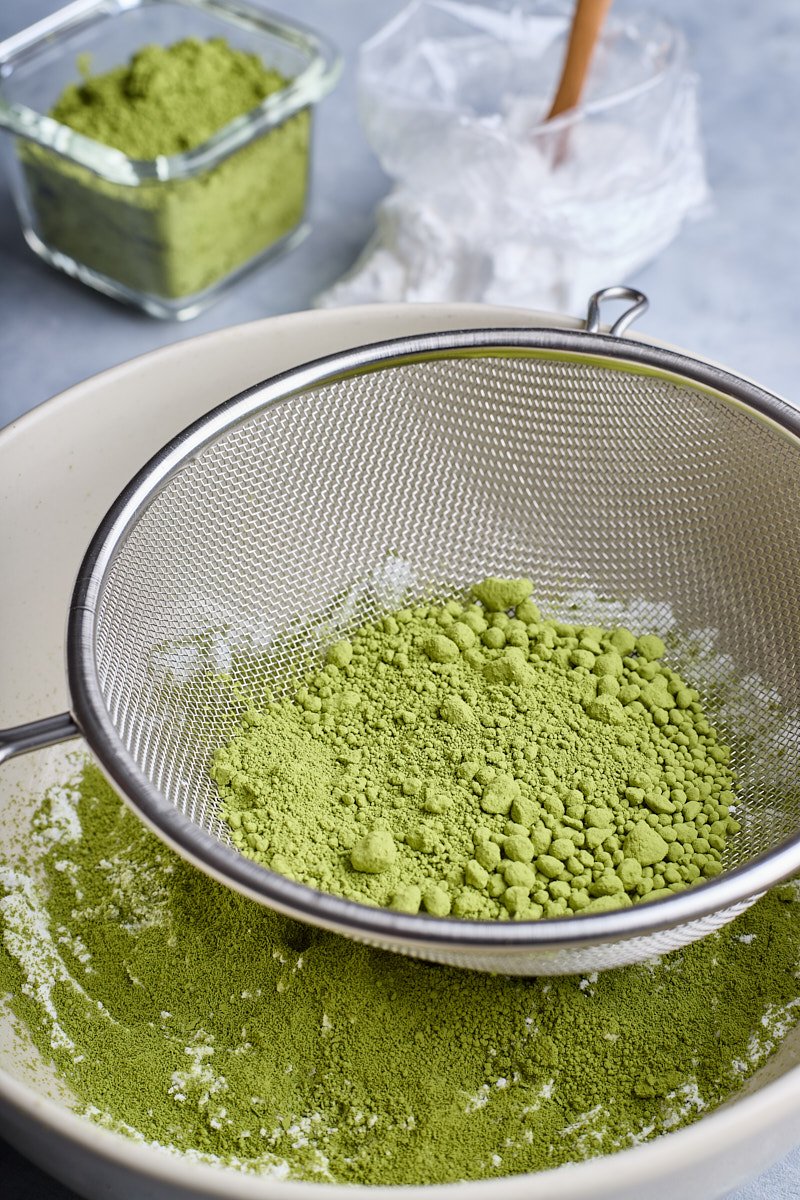 Sift 1 cup of matcha powder.