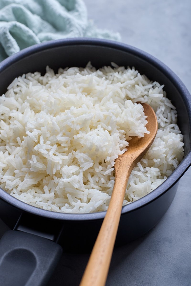 Cook rice in a pot.