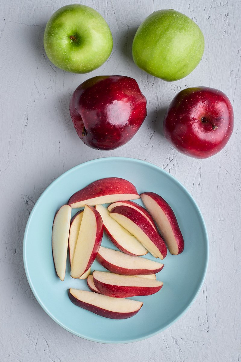 Keeping Fruit Sliced from Turning Brown