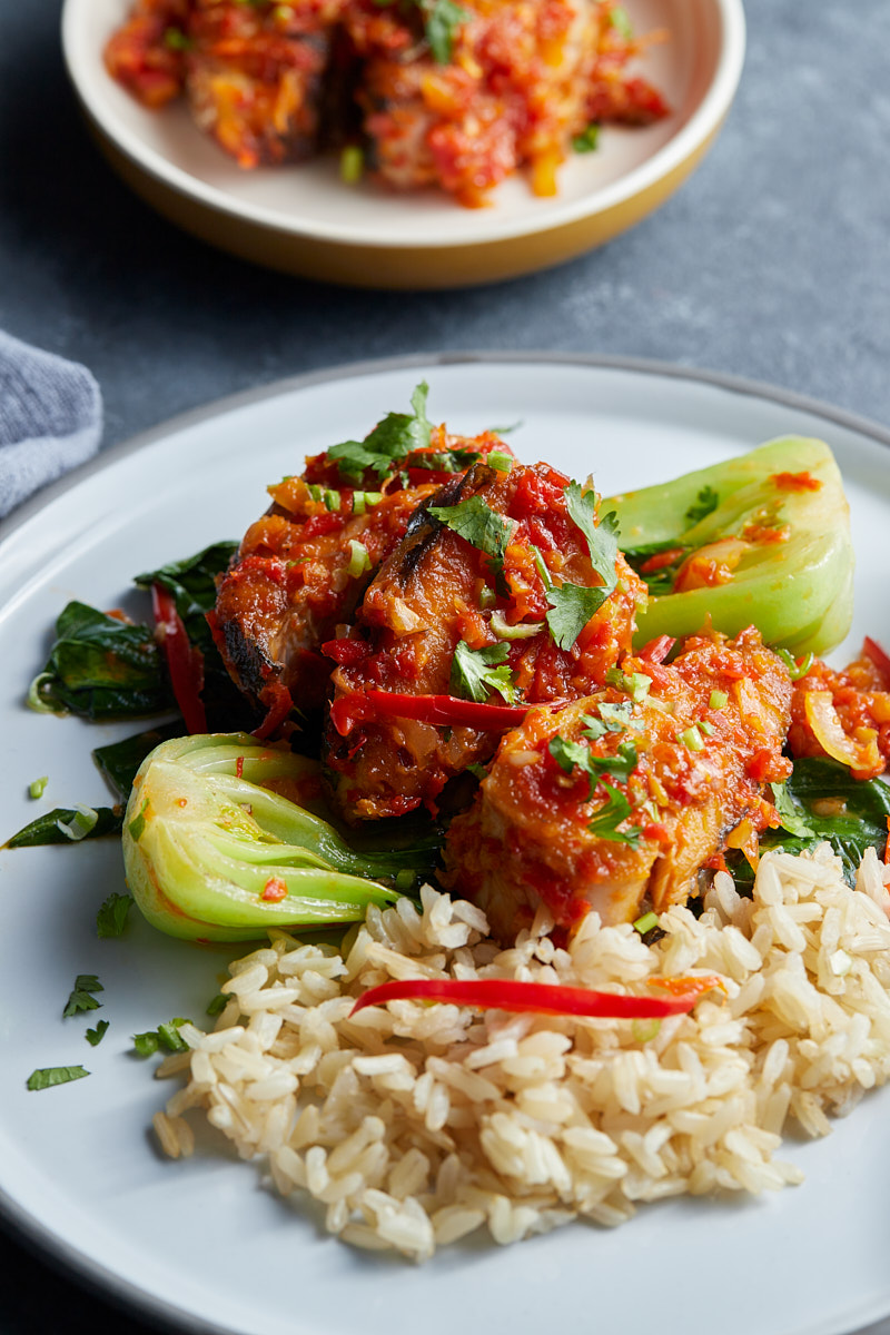 Sweet Chili Sauce and Fish with Cooked Brown Rice