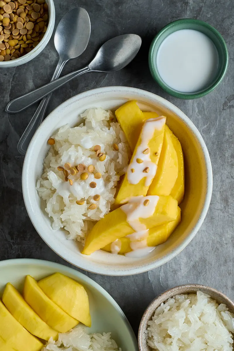 The tropical fruit with coconut sticky rice.