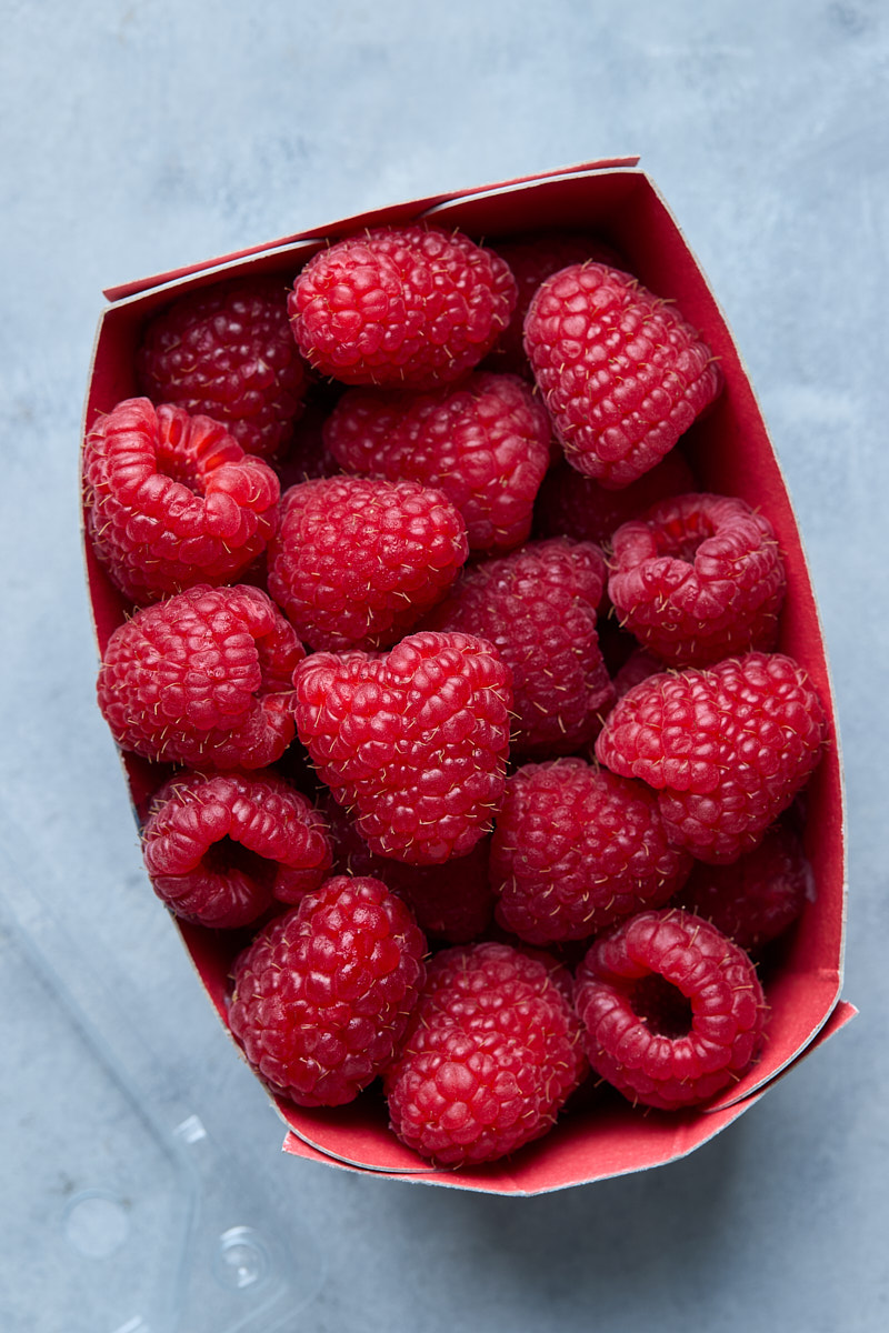 Choose raspberries mix it up to make smoothies.