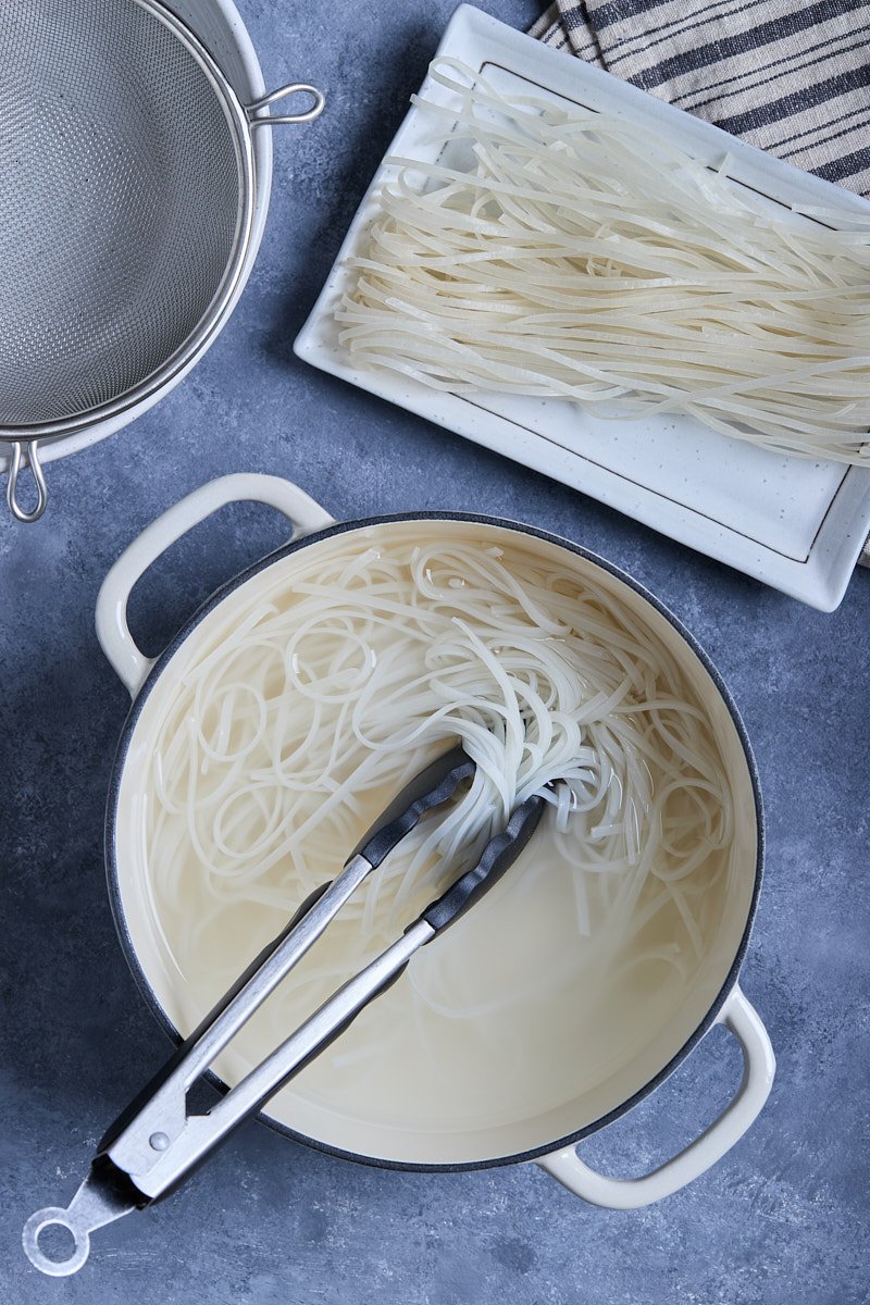 Stir-Fry with Dried Rice Noodles